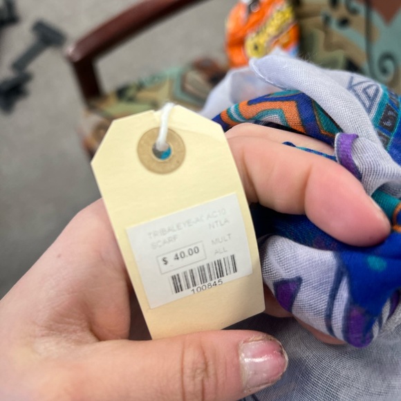 Native Multicolor Geometric Scarf - Picture 3 of 4